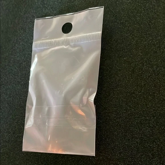 Silver Mom Keychain - Picture 4 of 6